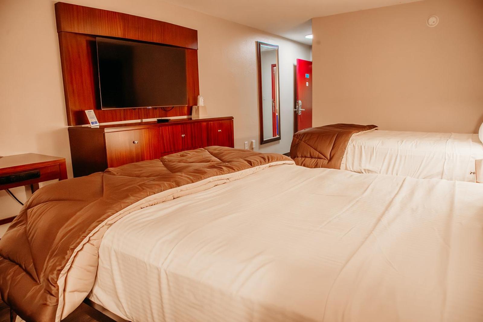 Country Garden & Suites เบนตัน ภายนอก รูปภาพ